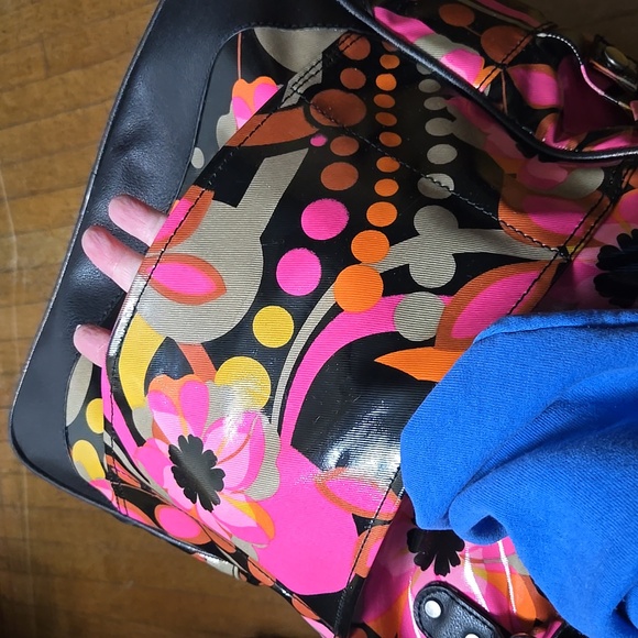 Vintage 90's Roxy Travel Duffle - Picture 16 of 16